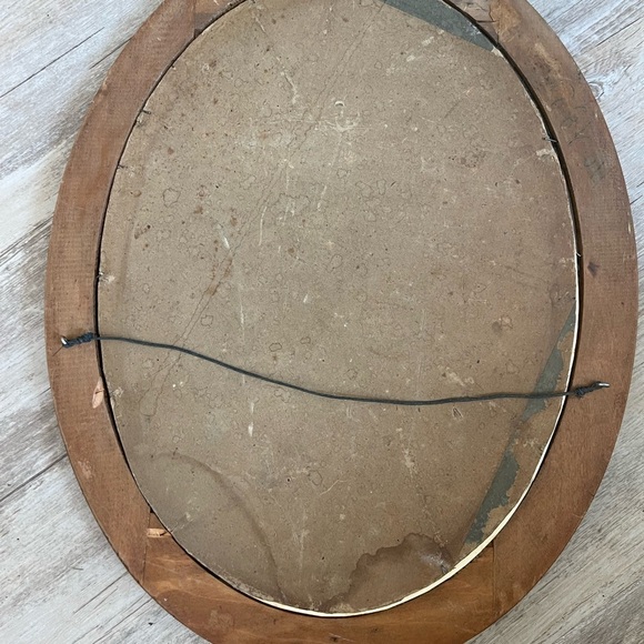 Vintage Needlepoint Art Madonna and Child Framed Oval wood frame - Picture 8 of 9